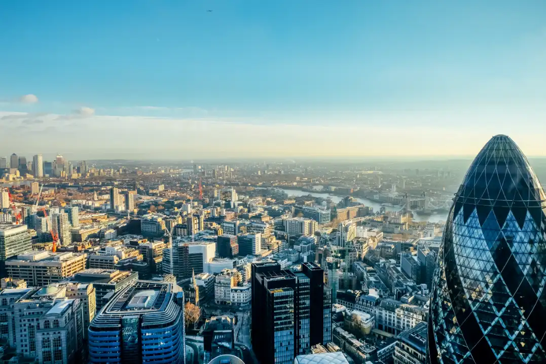neoskytravel-london_united-kingdom-img (2)